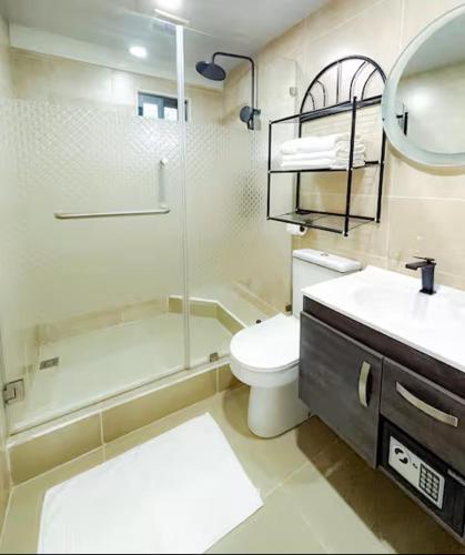 Central Luxury Apartments - image 2