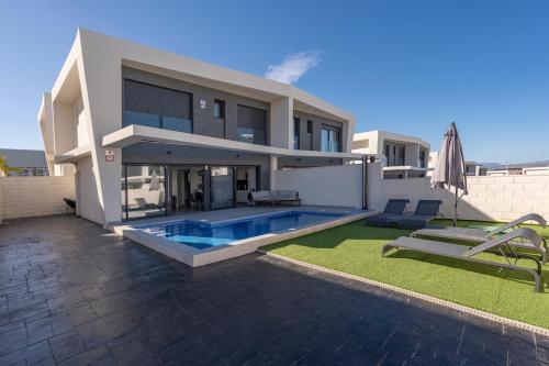 Villa María con piscina privada - Wellhome Alicante