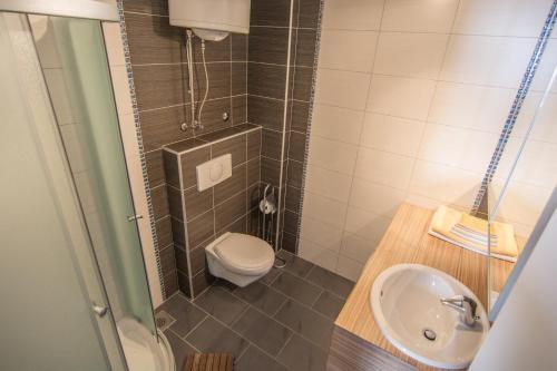 Apartments Domuzin – Biograd na Moru, VA