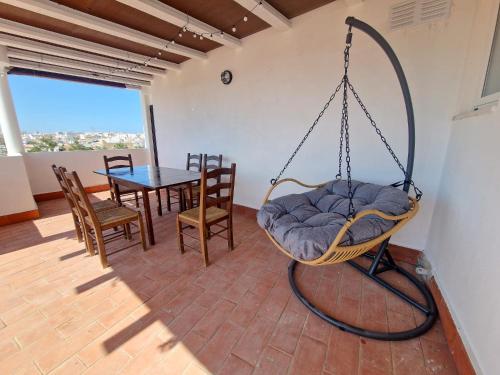Portimão Guest House - Suites & Rooms, Rooftop River View, BBQ & AC (Portimao Guest House - Suites & Rooms, Rooftop River View, BBQ & AC) in บัววิสตา