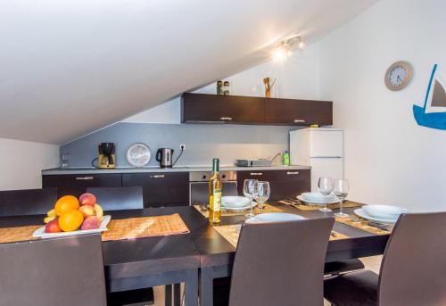 Apartments Domuzin – Biograd na Moru, VA