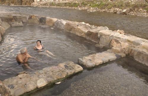 Tuvākā izklaides vieta, Casa Rural Restaurante Casino Munilla in Munilla