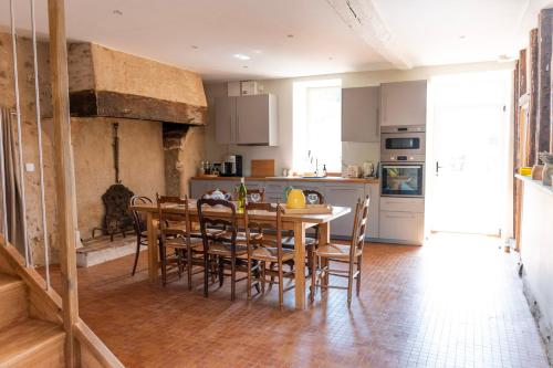 Cocina, La Ferme des Hautes Roches in Vouille