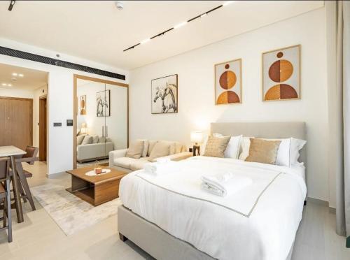 Luxury Studio Burj Khalifa Views