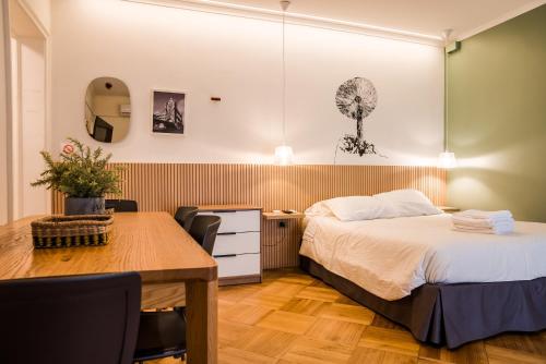 Metro to Fun 1BR near Bellavista & Hospital