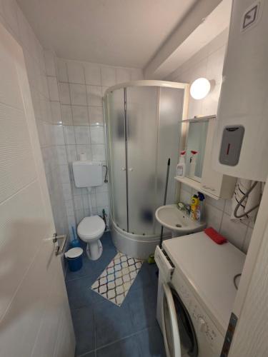 Joy Apartment Budva - image 5