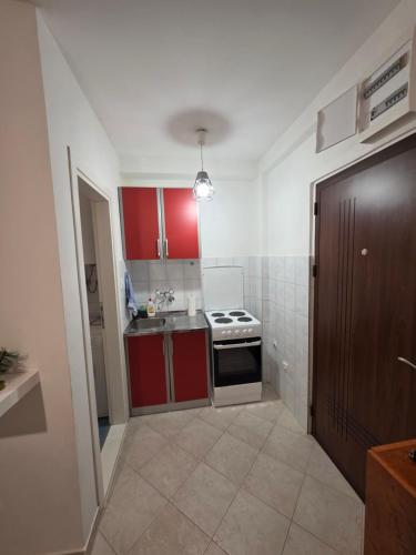 Joy Apartment Budva - image 2