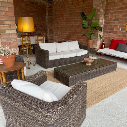 Catalan Farmhouse - Pool, BBQ Terrace, Sleeps 14 in Sils