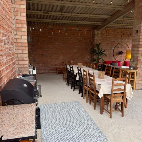 Catalan Farmhouse - Pool, BBQ Terrace, Sleeps 14 in Sils
