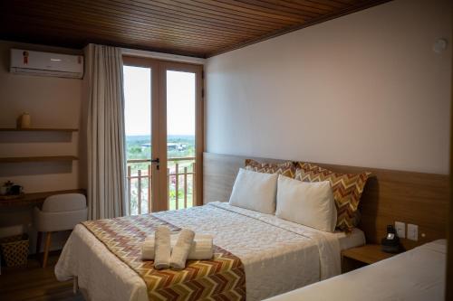 1 double bed, 1 twin bed