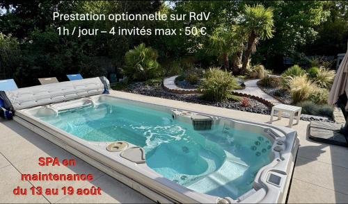 Millygite Chalet-on-wheels by the river - Chambre d'hôtes - Milly-la-Forêt