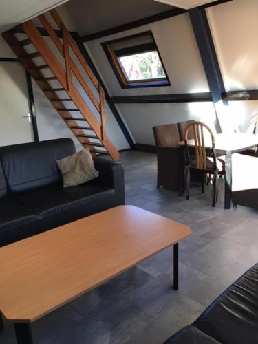  Vakantiepark Vosseven 77 in Stramproy