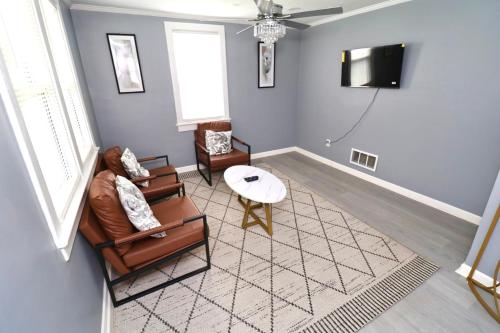 Private Ensuite Dedicated Bath Near Baltimore