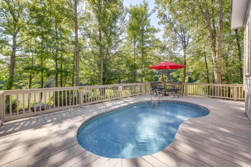 Waterfront Urbanna Home w/ Private Dock in Irvington (VA)