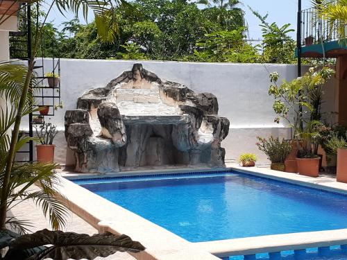 Skats, "Le Petit Oasis" Pool, AC and Beach 1 minute away in Penita de Jaltemba