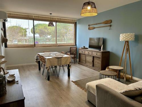 Appartement T3 rénové avec clim - Balaruc - FR-1-553-336