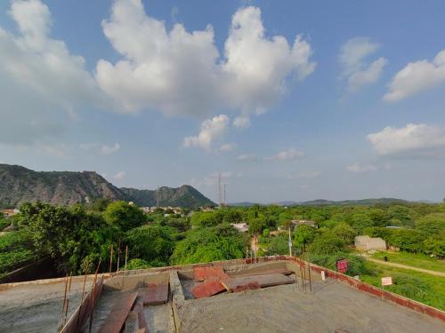 Aravalli Mount View Hotel And Restaurant Samode in Samod