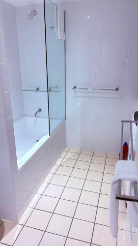 2 bedrooms, 3 beds