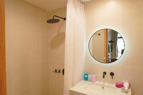 Lemi Studio Apartments - image 5