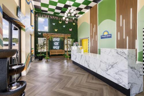 ロビー, Days Inn By Wyndham Pigeon Forge South in ピジョン フォージ（TN）