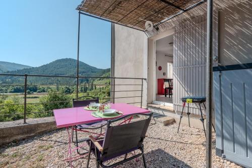 Ventoux - Le Rouge et le Noir in Reilhanette