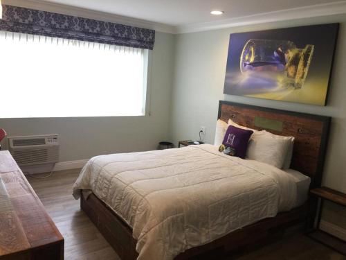 Solaire Los Angeles – Los Angeles, CA