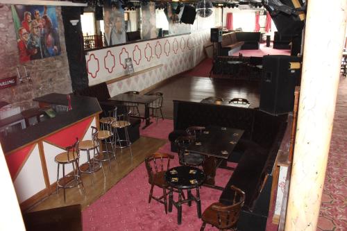 Middlegate Hotel