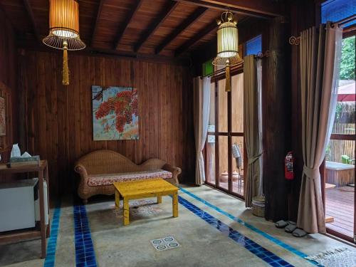 Nan De Panna Riverside Homestay in Pha Sing