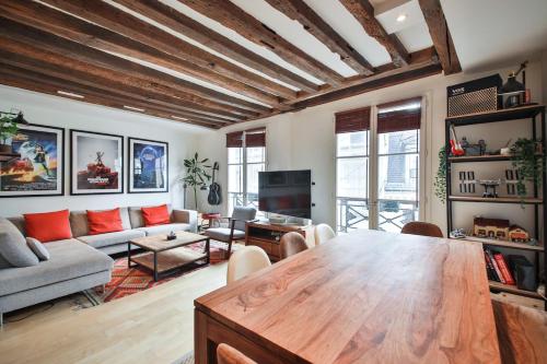 Duplex typiquement parisien#Le Marais#Paris04#2Chambres