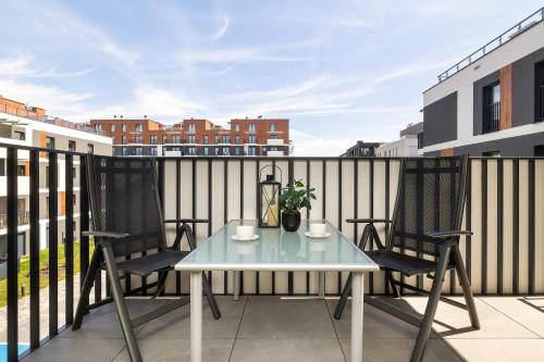 Przestronny Apartament z Miejscem Parkingowym w Katowicach by Noclegi Renters - image 5