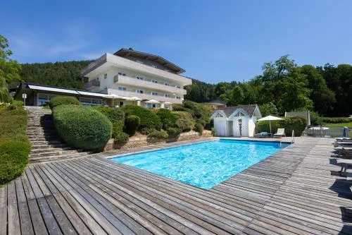 Hotel Garni Wurzer in Velden am Wörthersee, Österreich