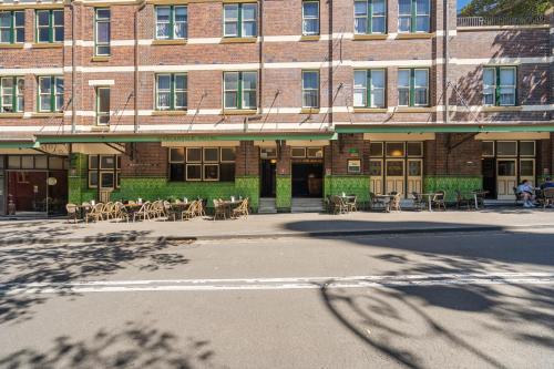 Mercantile Hotel in The Rocks
