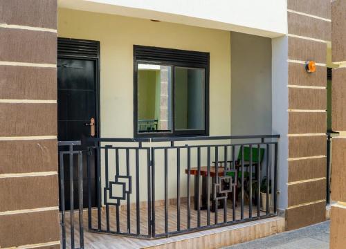 נוף חוץ, Legacy Vibes Guesthouse and Lounge in Gulu