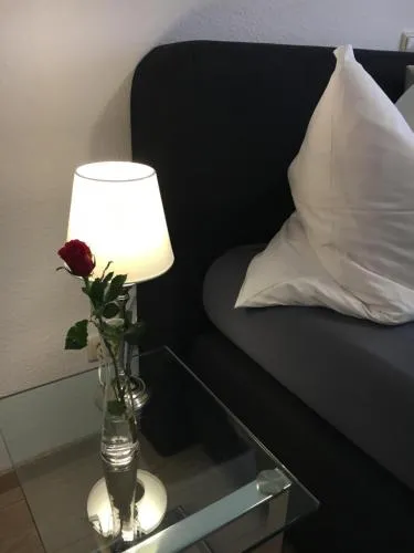 Ferienwohnung In Erfurt mit 2 Schlafzimmern, Wohnzimmer, Balkon, Parkplatz - Erdgeschoss in Erfurt, Deutschland
