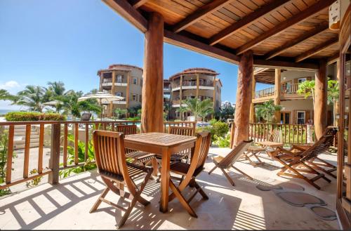 Vista exterior, Indigo Beach Homes 4A in Ambergris Caye