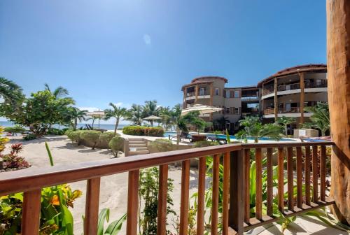 Vista exterior, Indigo Beach Homes 4A in Ambergris Caye