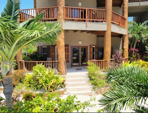Vista exterior, Indigo Beach Homes 4A in Ambergris Caye