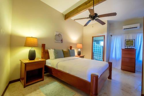 Vista exterior, Indigo Beach Homes 4A in Ambergris Caye