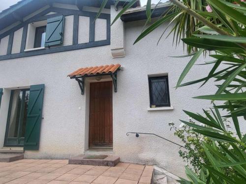 Maison au calme pour 8 près du lac, WIFI - FR-1-792-46 - Location saisonnière - Saint-Pée-sur-Nivelle