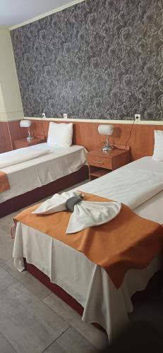 Zimmer mit 2 einzelbetten