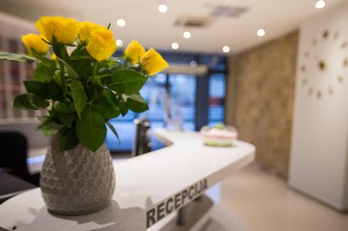 University Hotel Dorrah - image 12