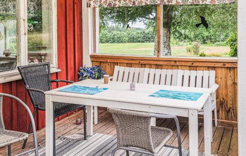 Viesnīcas āriene, Cozy Home In Dalskog With Kitchen in Dalskog