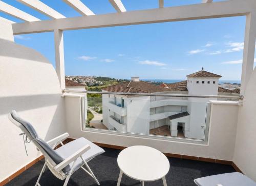 Cozy and quiet apartment with sea views - image 5