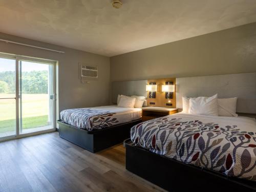Colonial Brick Inn & Suites