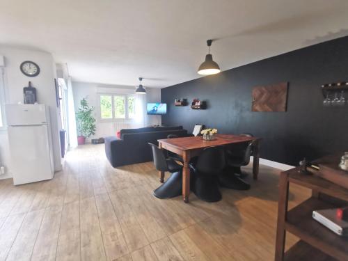 Maison plain-pied 1-6 personnes calme jardin parking privé - Location saisonnière - Béthune