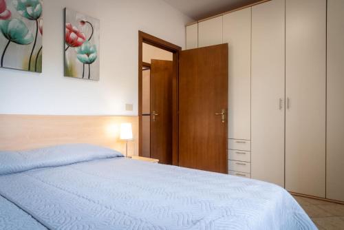 Appartamento Lacona Con Giardino - image 2