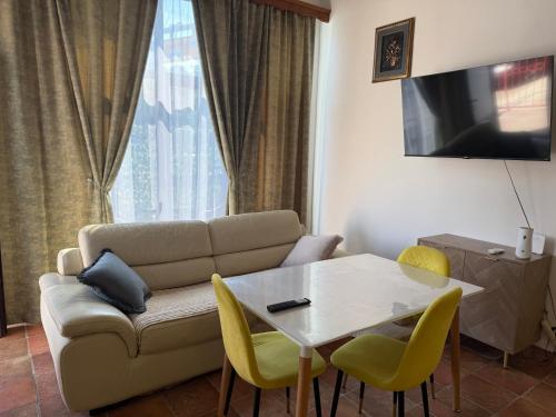 Ana Apartment
