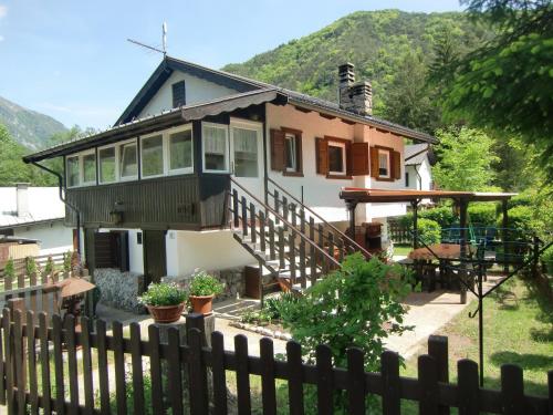  Casa Carla, Ferienwohnung in Ledro