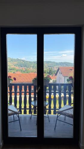 Rõdu/terrass, Nikola apartman in Arilje