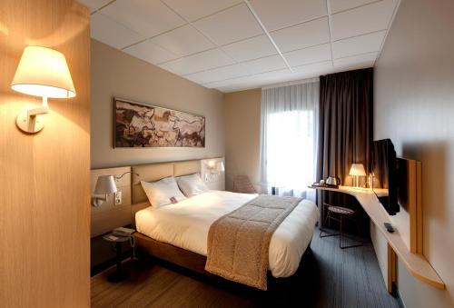 Mercure P